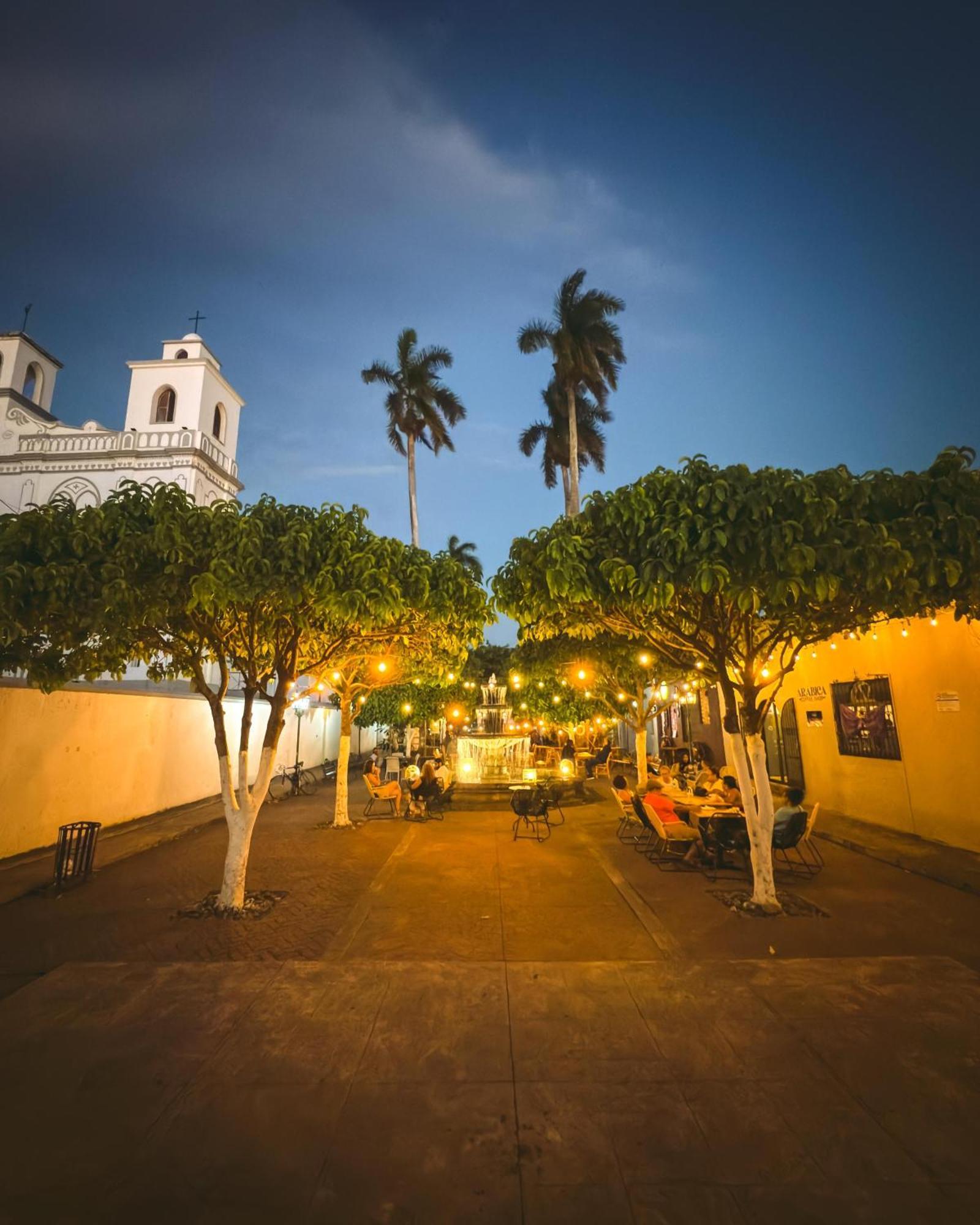 La Casa De Mamapan Hotel Colonial Ahuachapan Luaran gambar